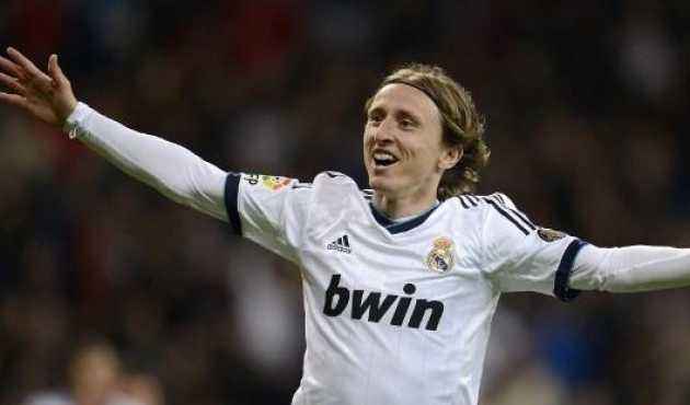 [NBA]布克三分准绝杀 太阳险胜雷霆