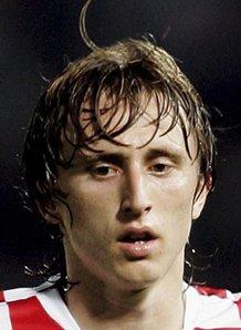 Uzi含金量提升！拳头官方确认：名人堂不看赛区，TheShy也有机会