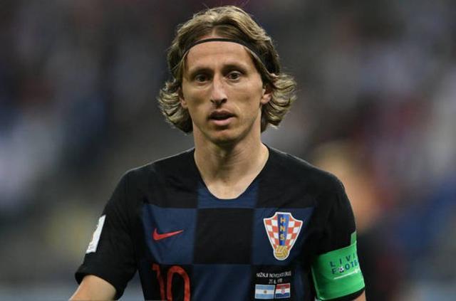 墨菲狂砍42分5篮板，詹姆斯与东契奇各得30分，湖人力克鹈鹕实现三连胜